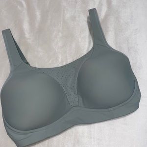LULUEMON sports bra